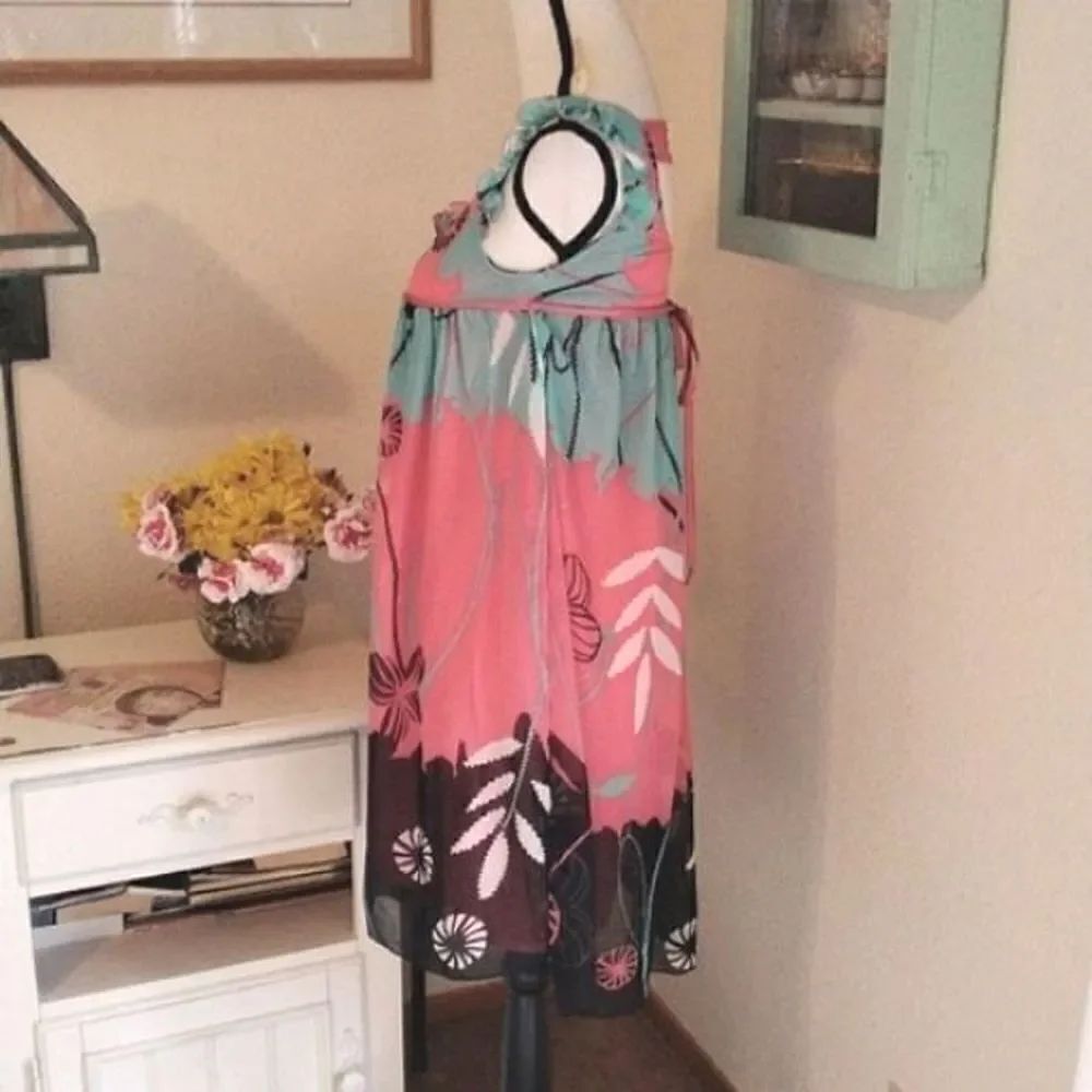 XOXO Shift Dress - Picture 4 of 10